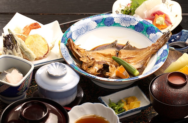 愛定食